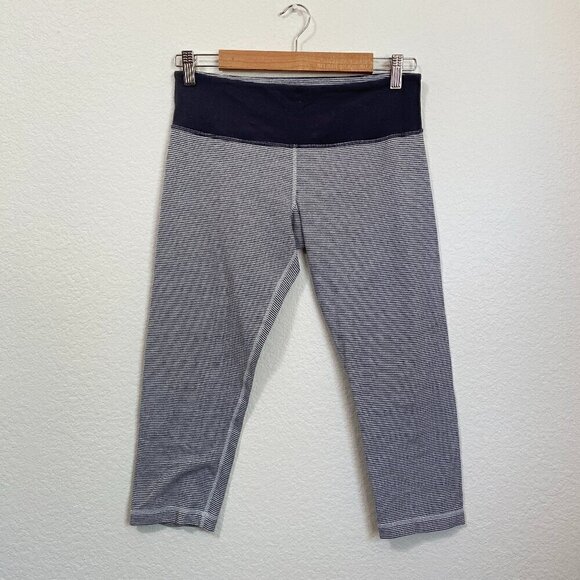 Lululemon Low Rise Wunder Under Soft Cotton Gray White Stripe Size 8 - Picture 1 of 6